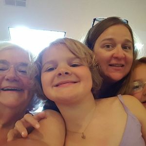 Meet your Posher, Ellen